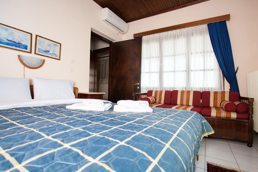 Militsa Guesthouse Naousa  Zimmer foto